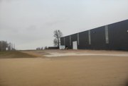 榆林附近3000平米厂房、大院【出租】